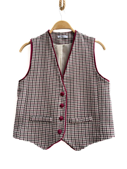 Chaleco Clásico de Pata de Gallo con Botonería Burdeos Burdeos única