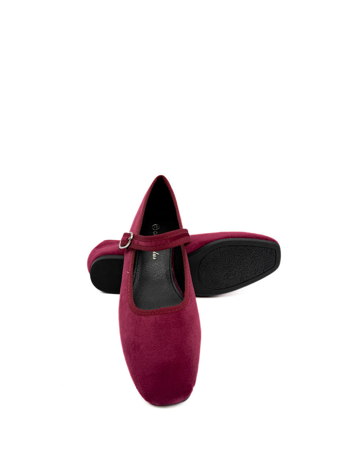 Elegantes Merceditas de Terciopelo con Hebilla