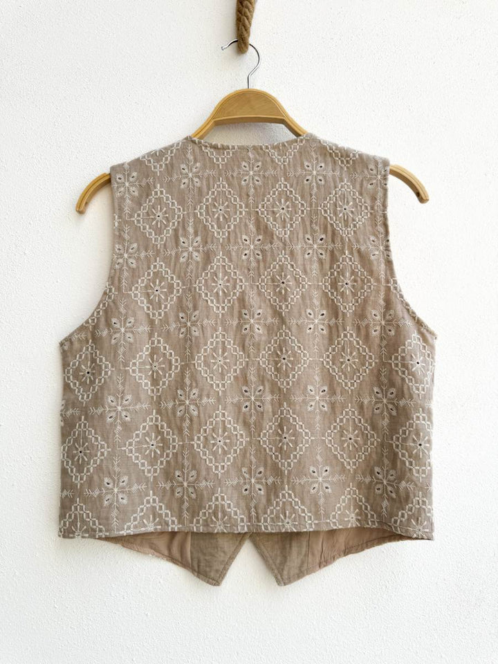 Chaleco bordado 7032