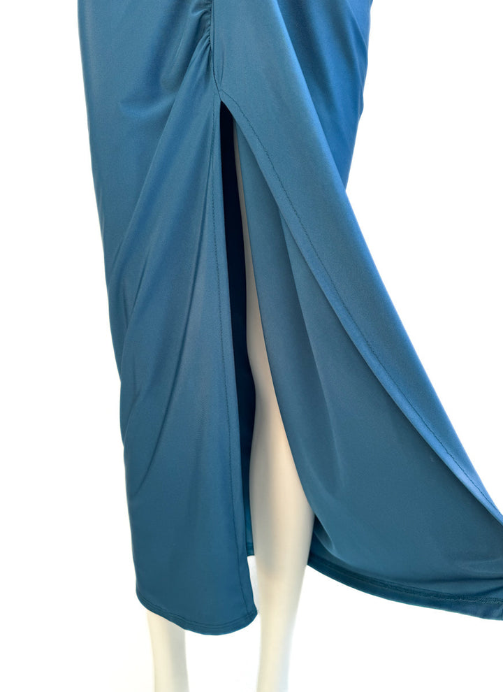 Vestido Largo Drapeado con Escote en V Profundo, Nudo en la Cintura.