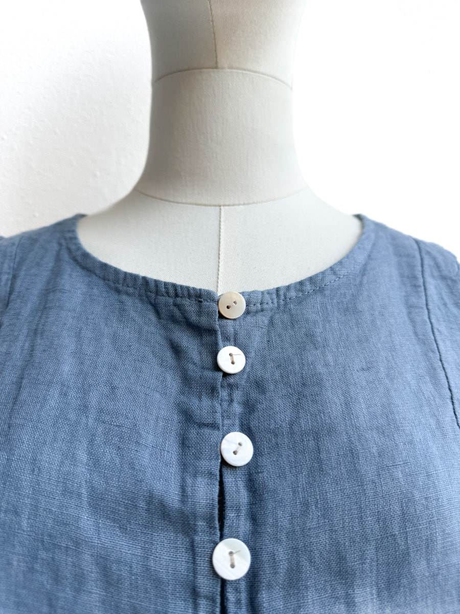 Chaleco de Lino Natural con Botones