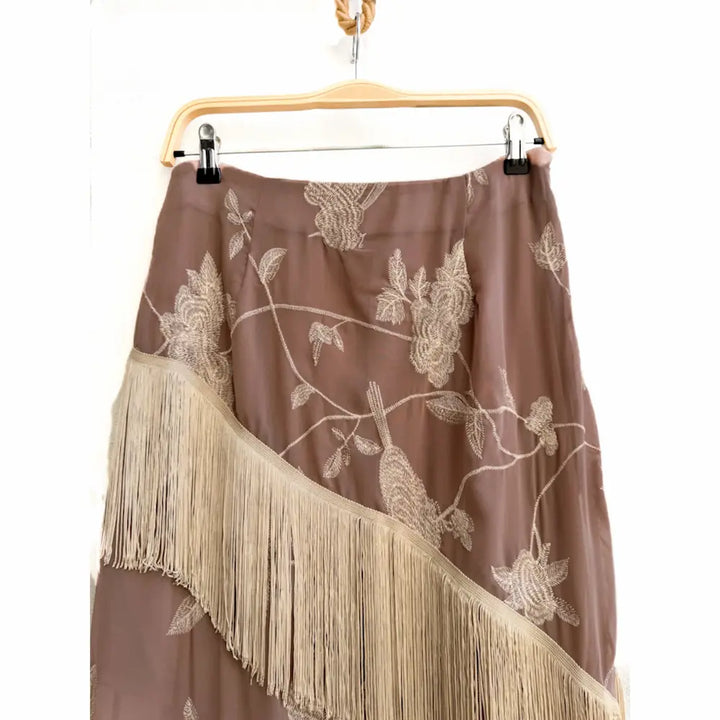 Falda con flecos y bordado floral LR38003