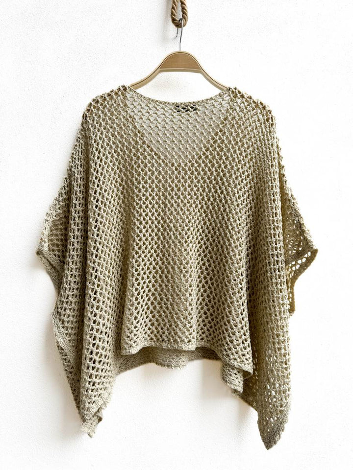 Poncho Tejido Boho: Ligereza y Estilo en Cada Movimiento