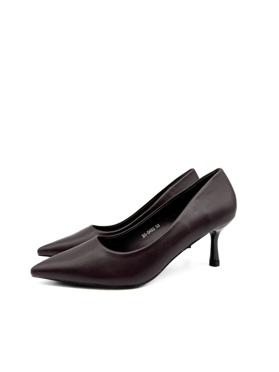 Zapatos de Tacón Clásicos: Elegancia Atemporal en Cuero Sintético