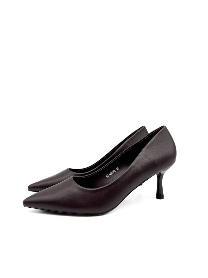 Zapatos de Tacón Clásicos: Elegancia Atemporal en Cuero Sintético