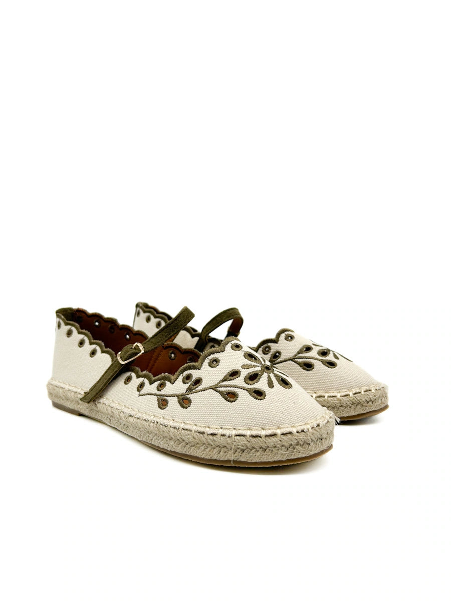 Espadrilles Mary Jane con Bordado Inglés y Acabado Artesanal