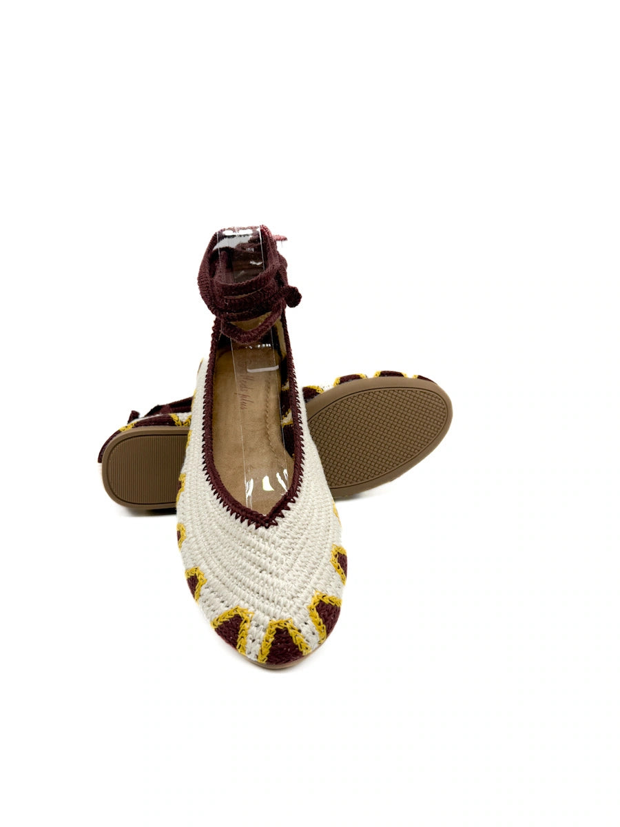 Bailarinas Artesanales de Crochet con Cintas para Tobillo y Diseño Étnico