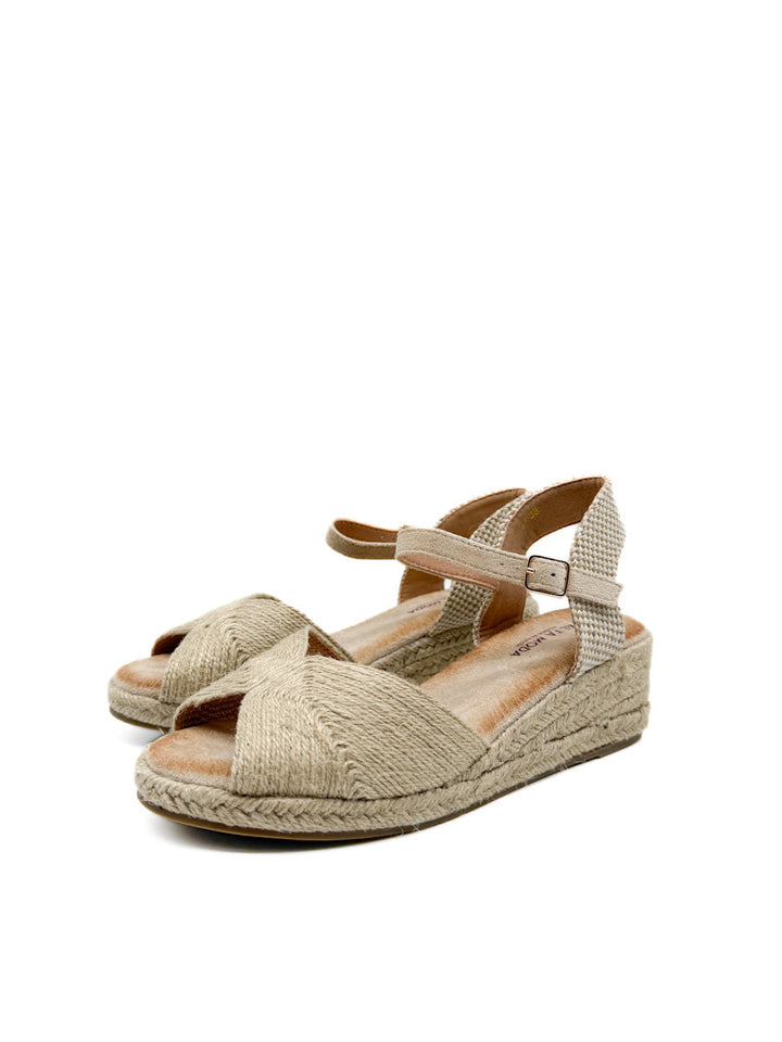 Alpargatas cuña con Plataforma de Yute – Estilo y Comodidad para el Verano