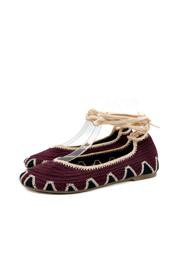 Bailarinas Artesanales de Crochet con Cintas para Tobillo y Diseño Étnico