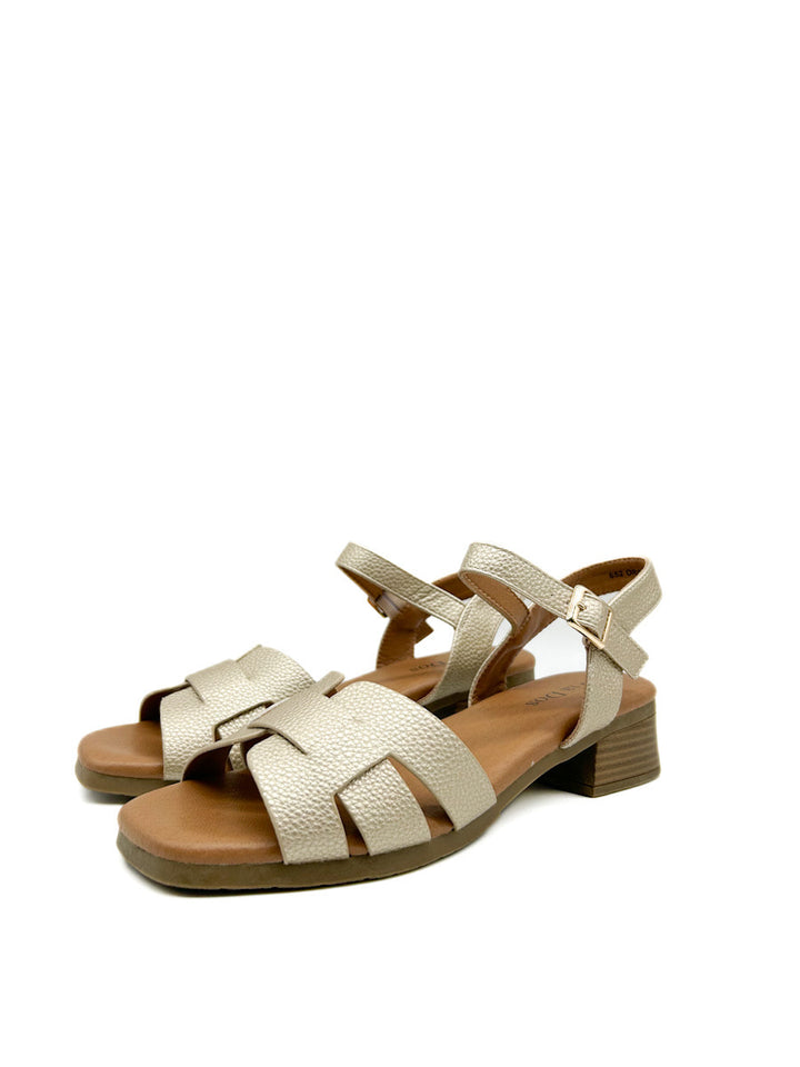 Sandalias de tacón bajo tiras entrelazadas