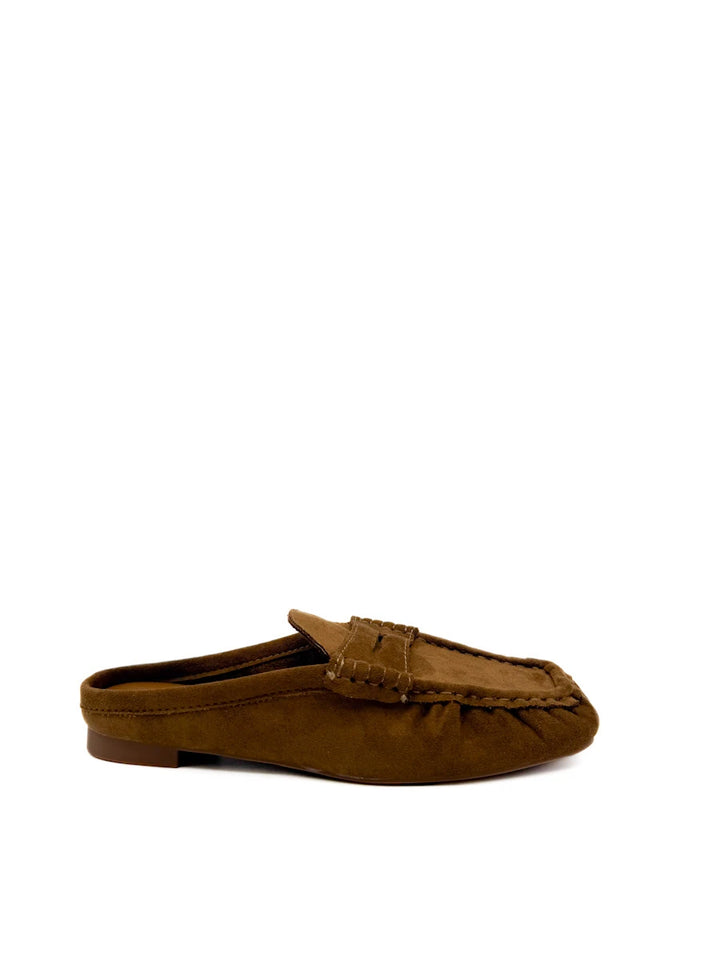 Mules Planos de Antelina Estilo Loafer