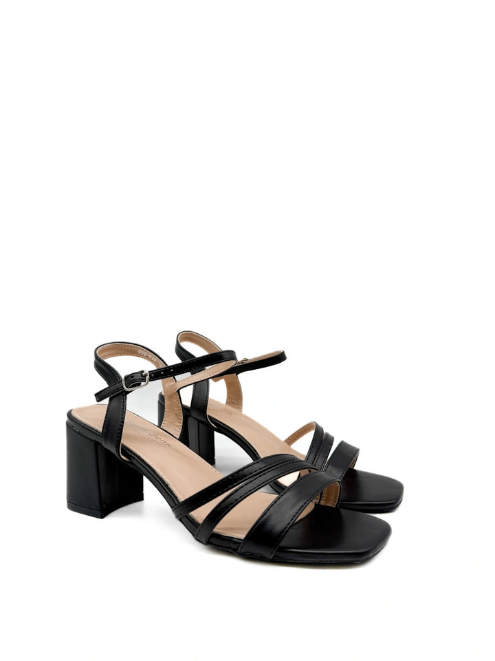 Sandalias  Elegancia Versátil en Negro y Dorado Metálico