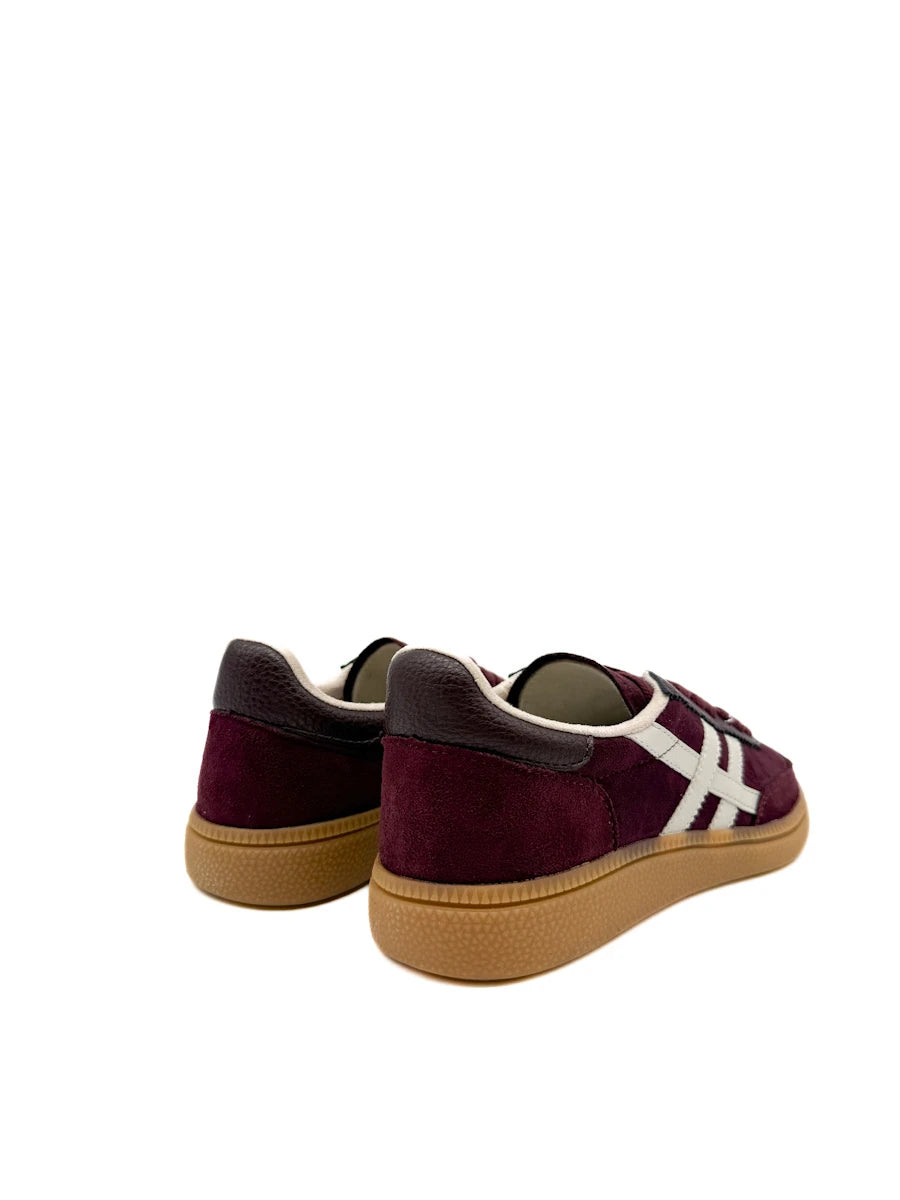 Zapatillas Casual de Antelina Estilo Retro Urbano - Nueva Colección
