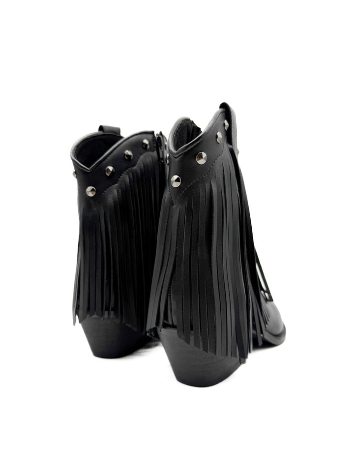 Botines cowboy con Flecos y Detalles Metálicos Corina M5796