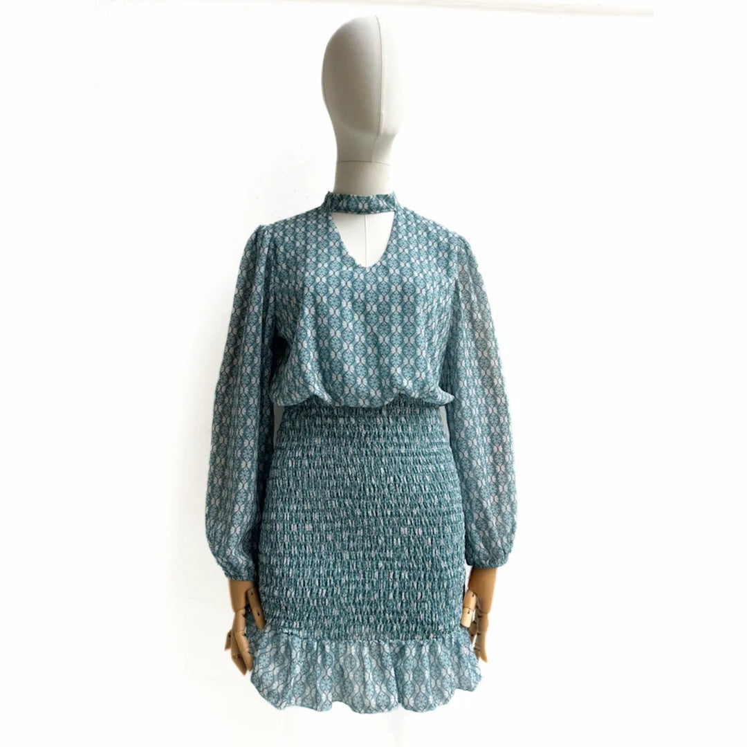 Vestido Dos Piezas con Estampado y Detalles Fruncidos