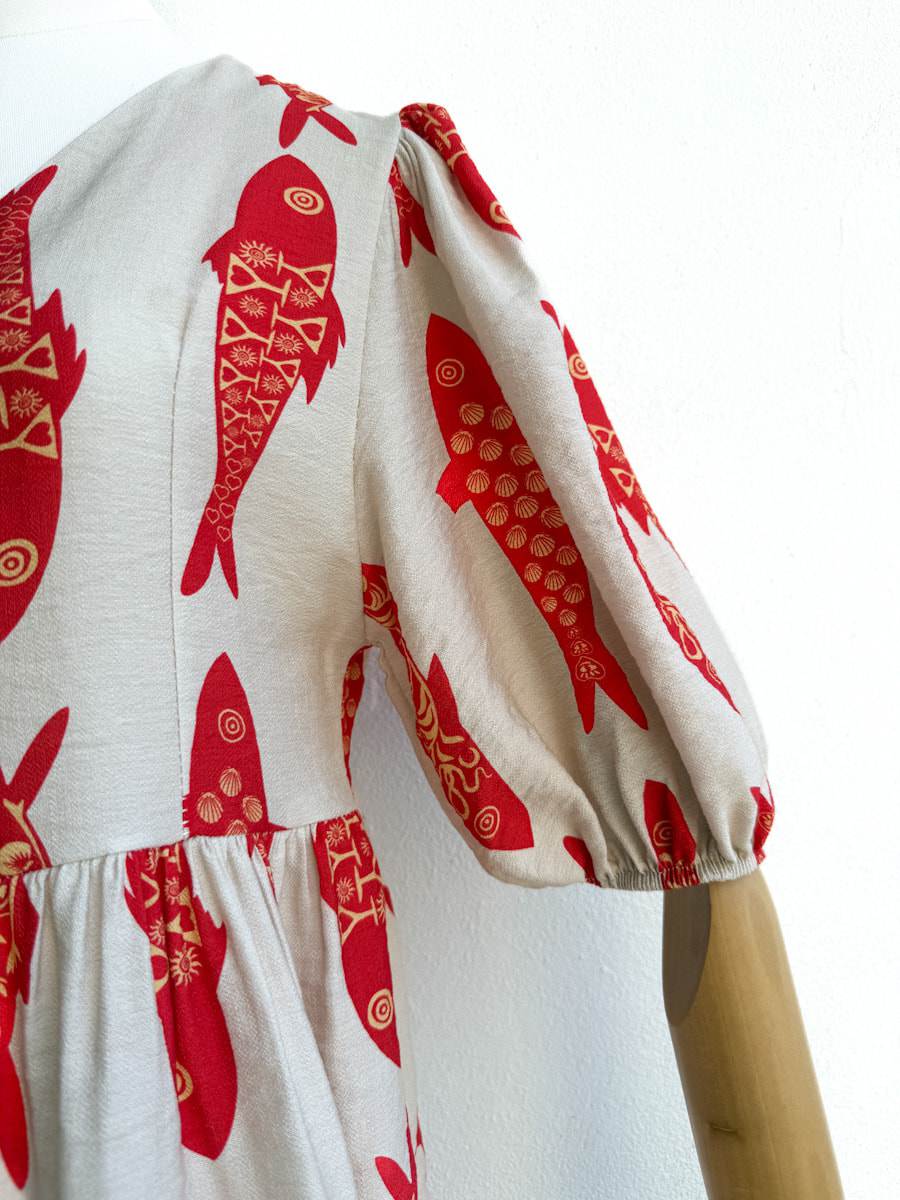 Conjunto peces beige y Rojo