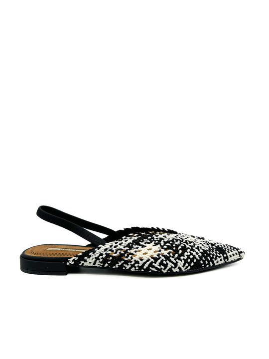 Mule Plano Crochet Corina M5262 Negro Blanco