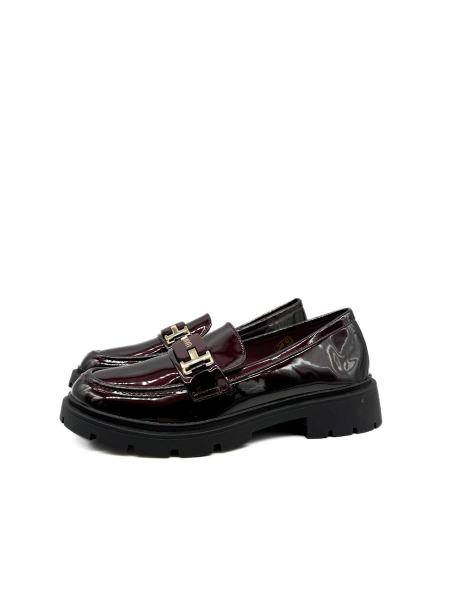Mocasines de Charol con Suela Dentada y Hebilla Metalizada para Mujer