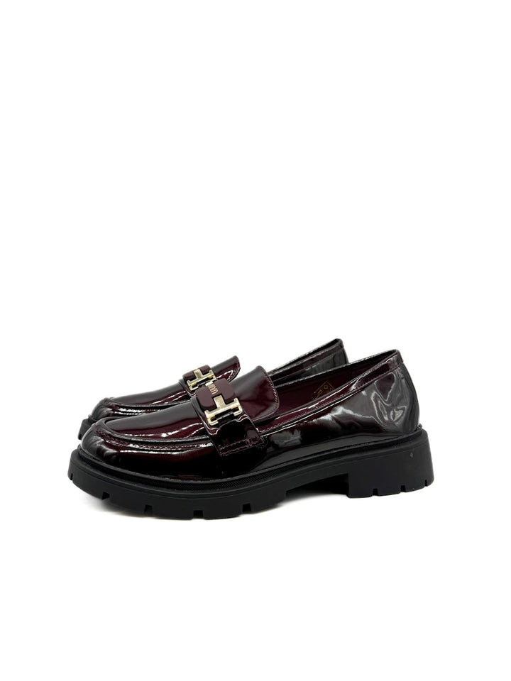 Mocasines de Charol con Suela Dentada y Hebilla Metalizada para Mujer