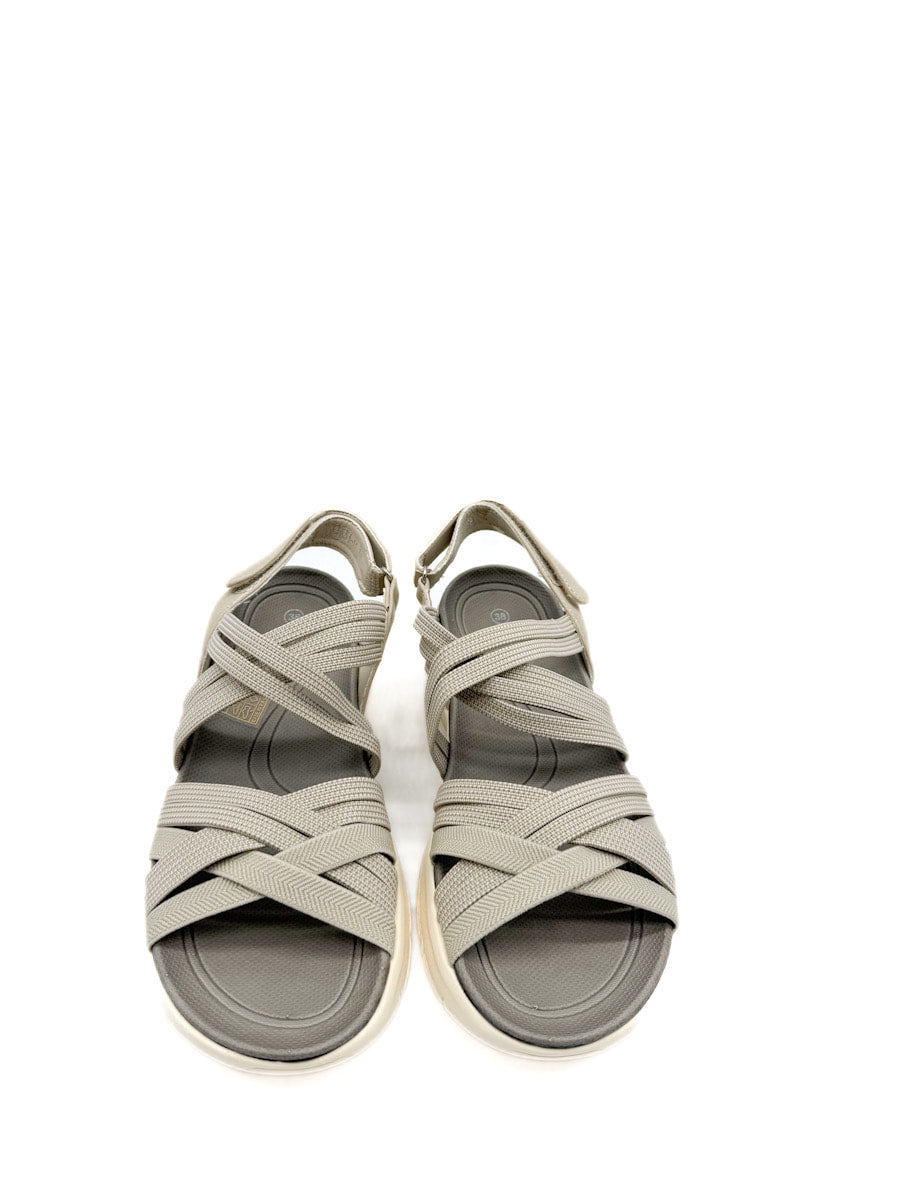 Sandalias de plataforma con tiras cruzadas en tonos rosa y gris