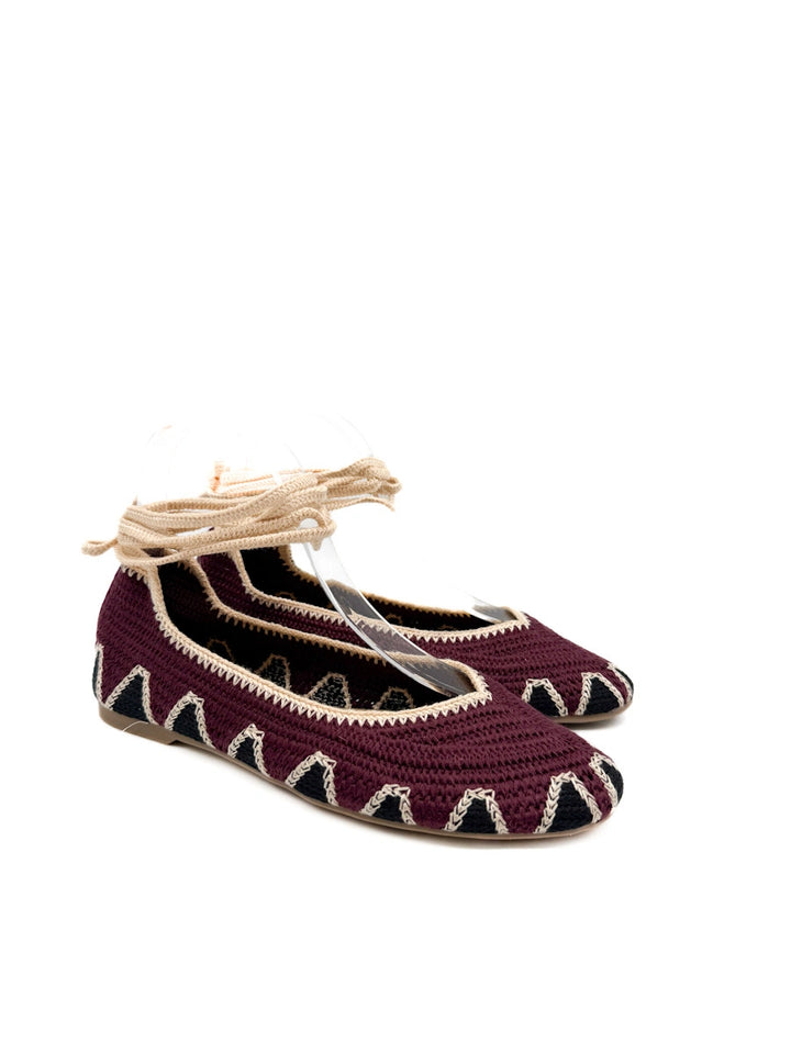 Bailarinas Artesanales de Crochet con Cintas para Tobillo y Diseño Étnico