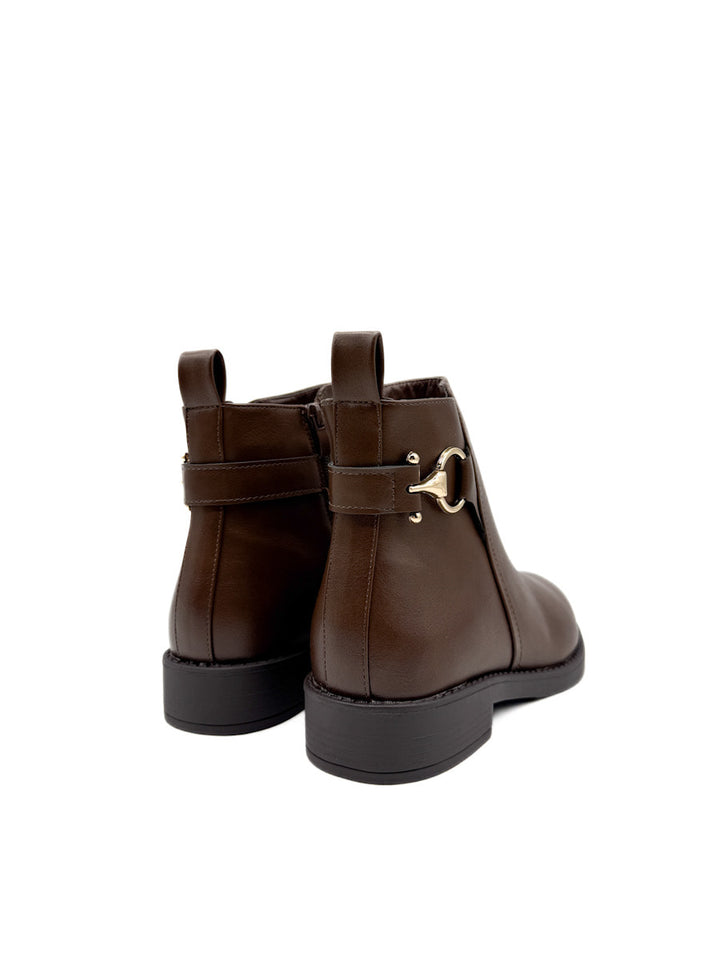 Botines con Hebilla Decorativa: Estilo Chelsea con Toque Sofisticado