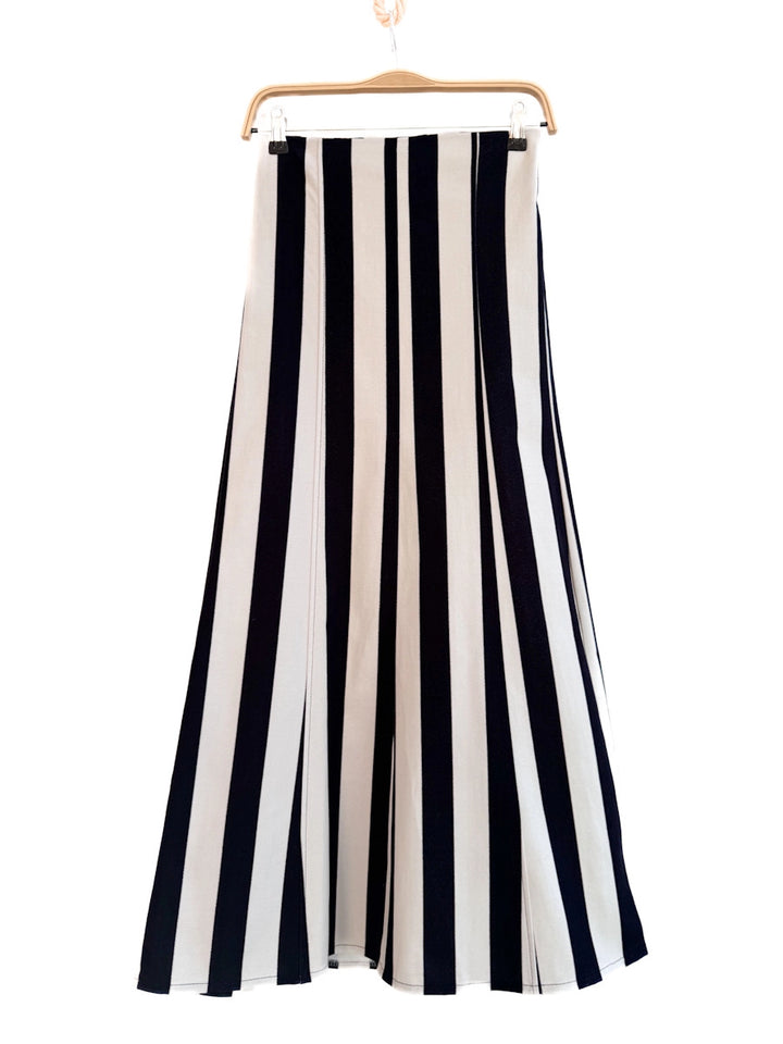 Conjunto de Blusa y Falda a Rayas – Venta por Separado