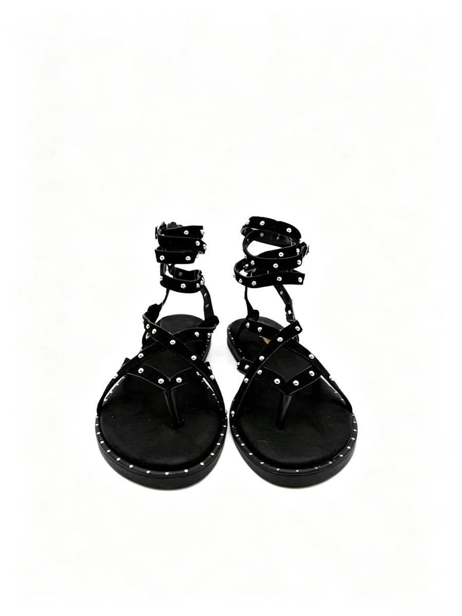 Sandalias Planas Estilo Romano con Tachuelas y Cierre al Tobillo - Colección Verano