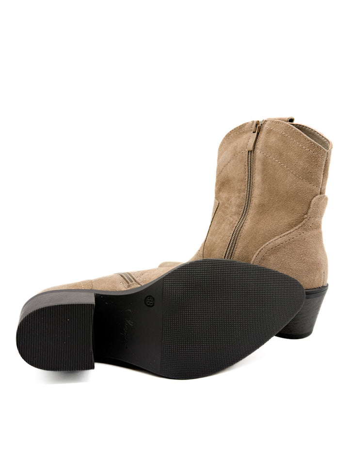 Botín  de Piel Estilo Cowboy en Tono Beige con Tacón Ancho