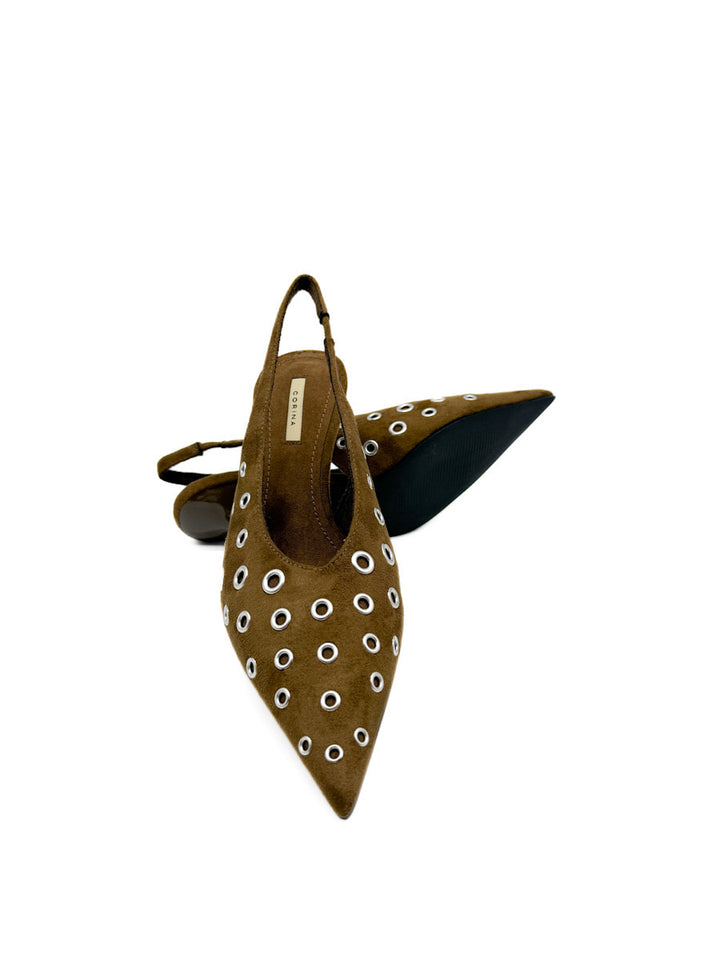 Zapatos de Tacón Destalonado con Ojales Metálicos Corina M5775