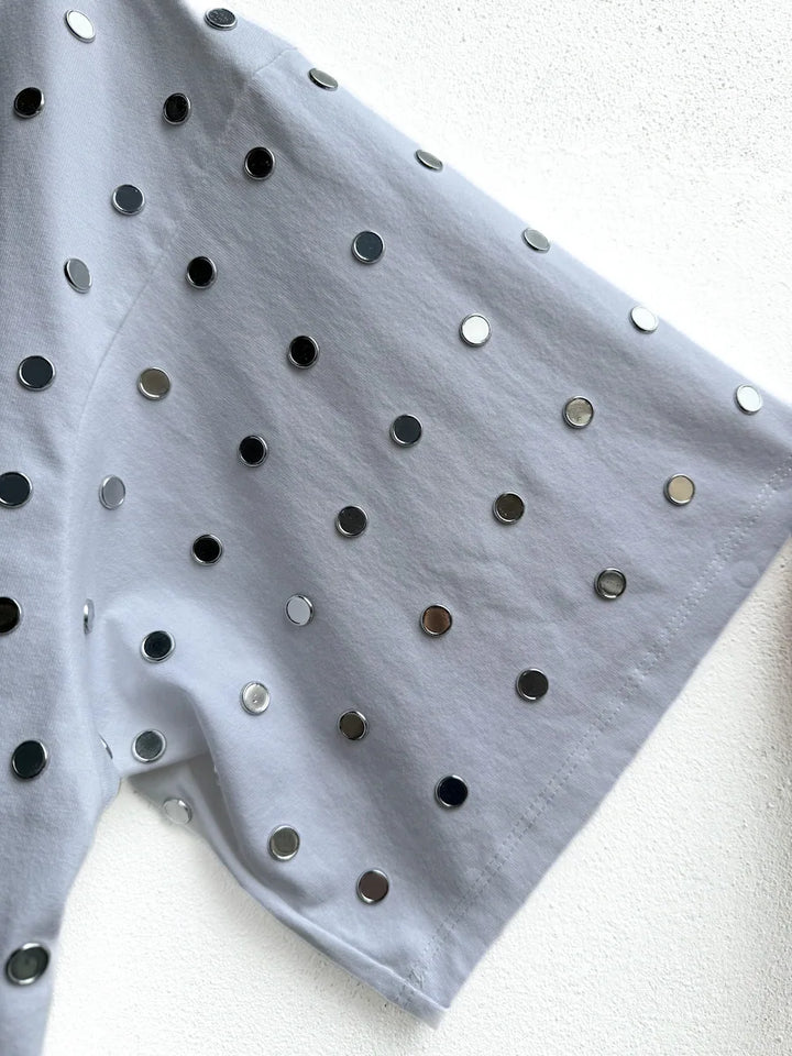 Camiseta Oversize con Apliques Metálicos