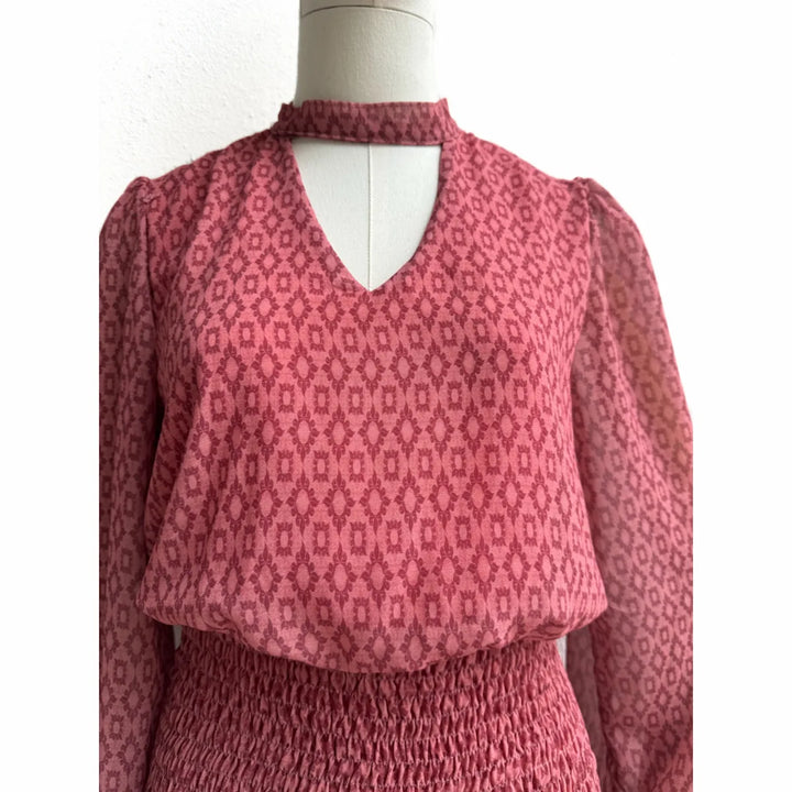 Vestido Dos Piezas con Estampado y Detalles Fruncidos