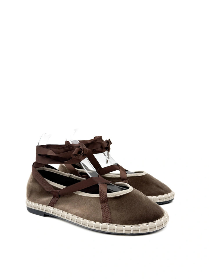 Bailarinas de Terciopelo con Cintas Cruzadas - Elegancia Artesanal