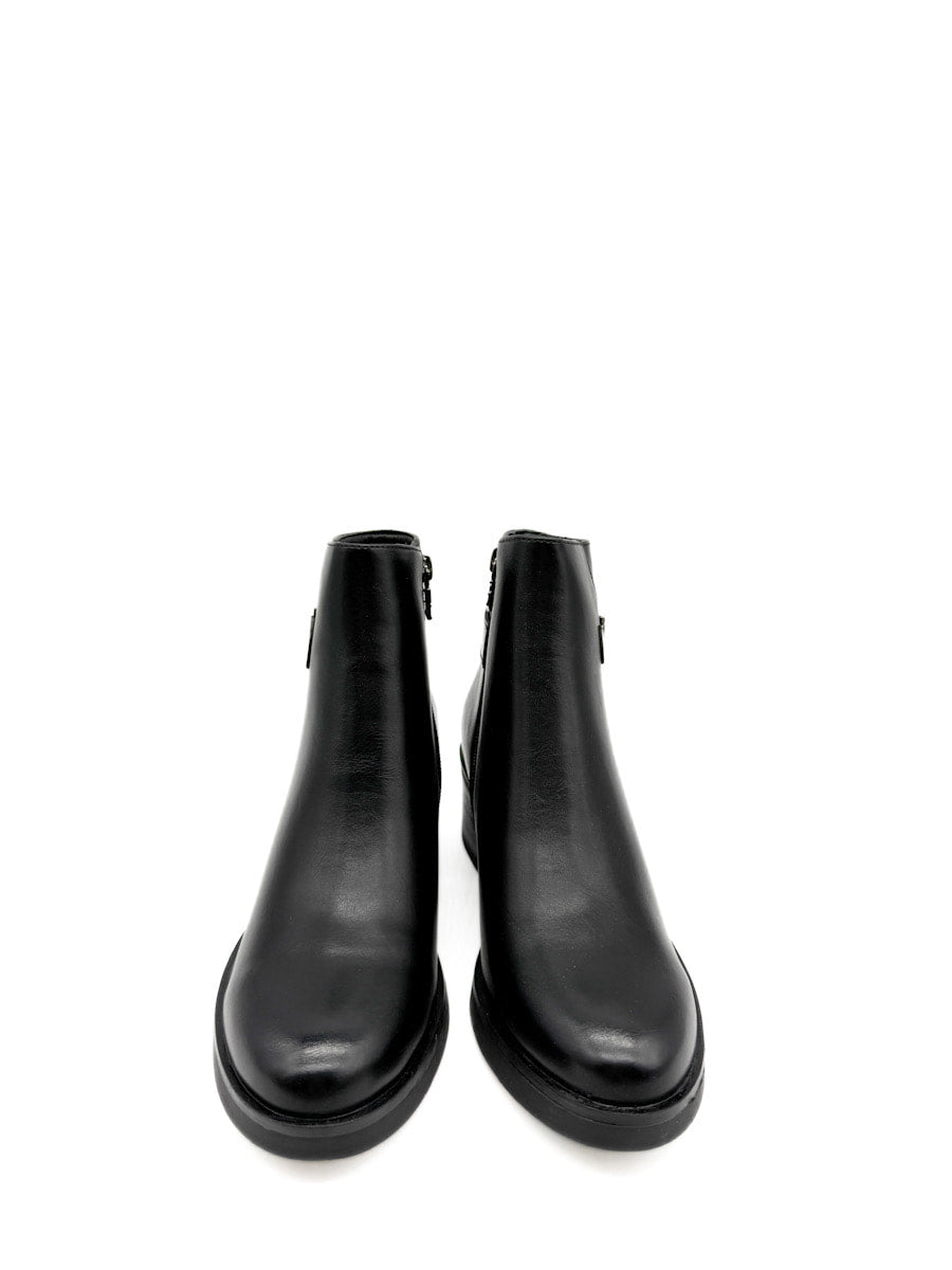 Botines con Tacón Grueso y Hebilla Decorativa