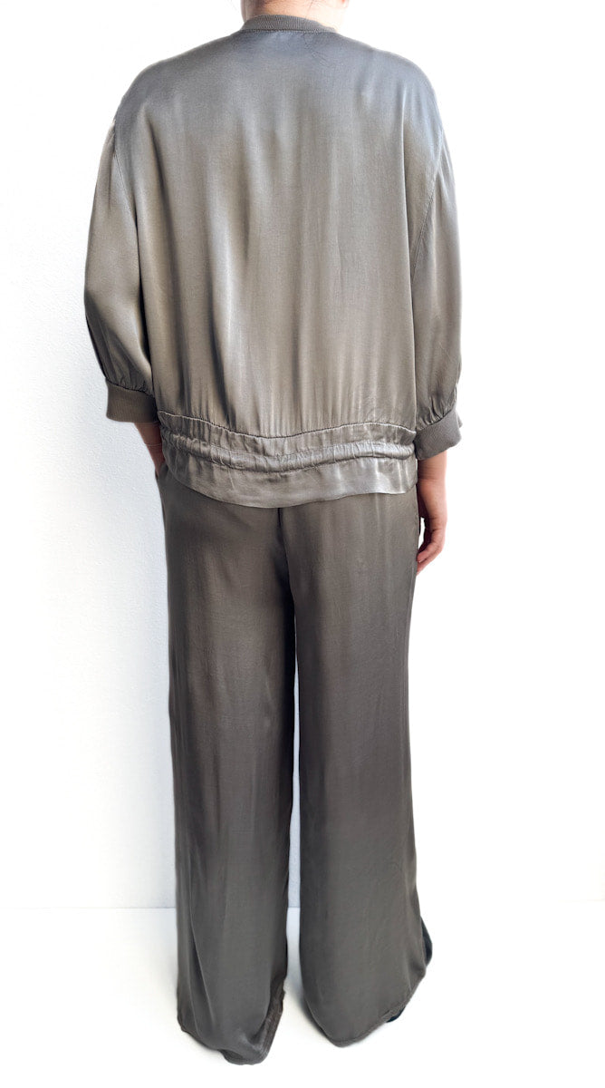 Pantalón recto satinado