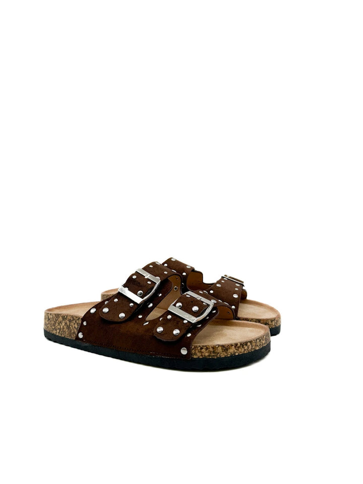 Sandalia Bio con Tachuelas y Doble Hebilla - Colección Urban Suede