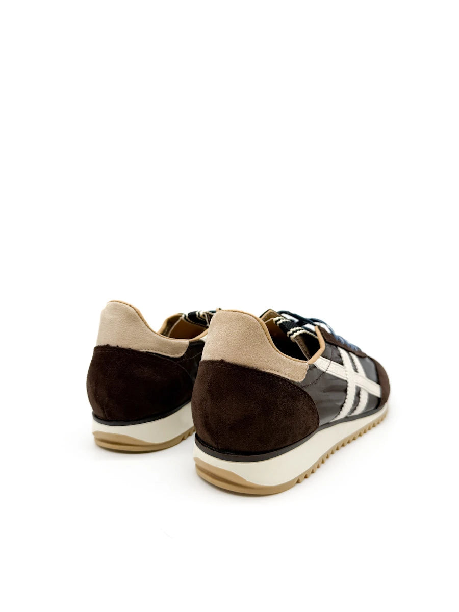 Zapatillas Deportivas Retro de Antelina y Nailon con Bandas Laterales