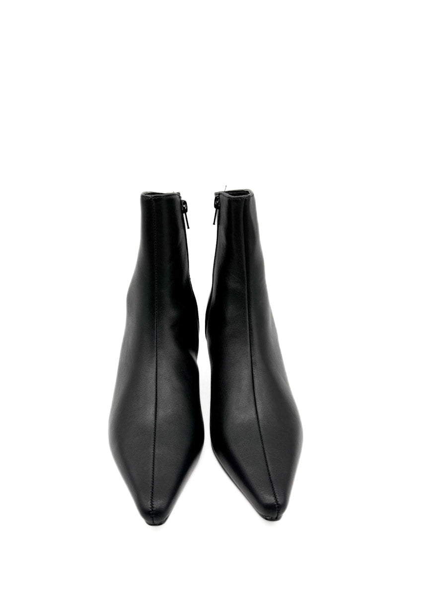 Botines Elegantes con Tacón Curvo y Cremallera Lateral