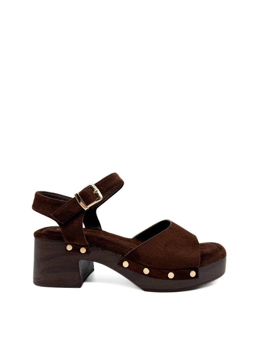 Sandalia Zueco de Plataforma con Pulsera y Tachuelas