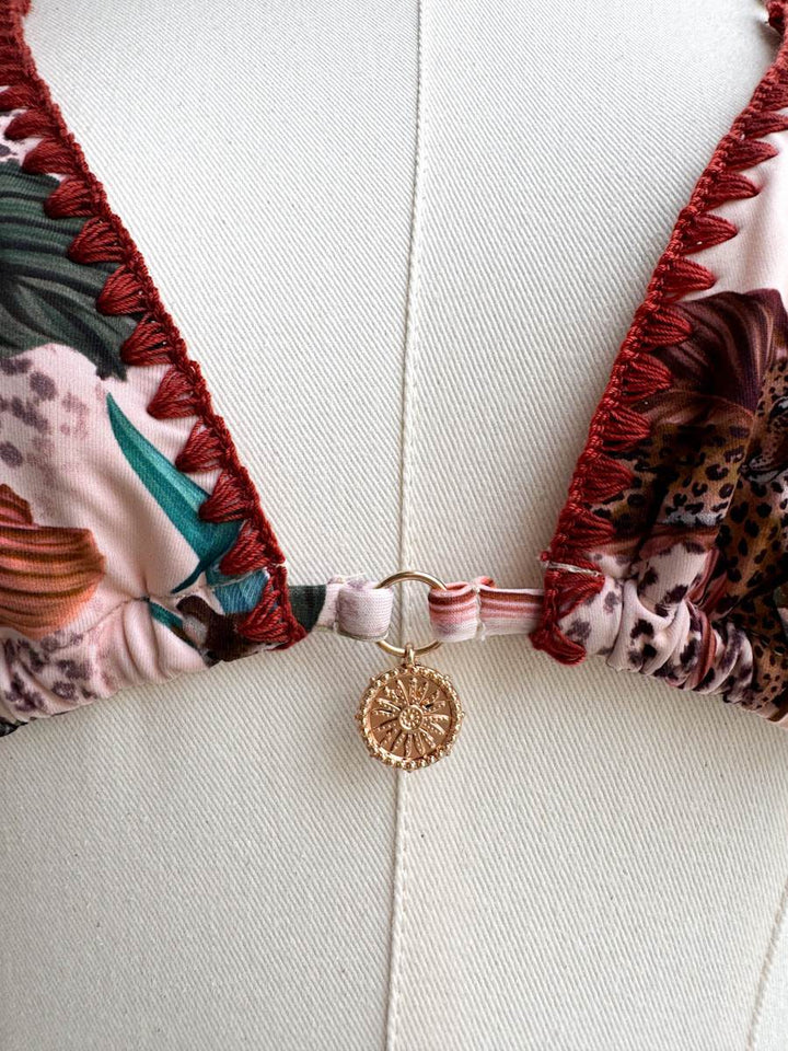 Bikini Triángulo con Estampado Tropical