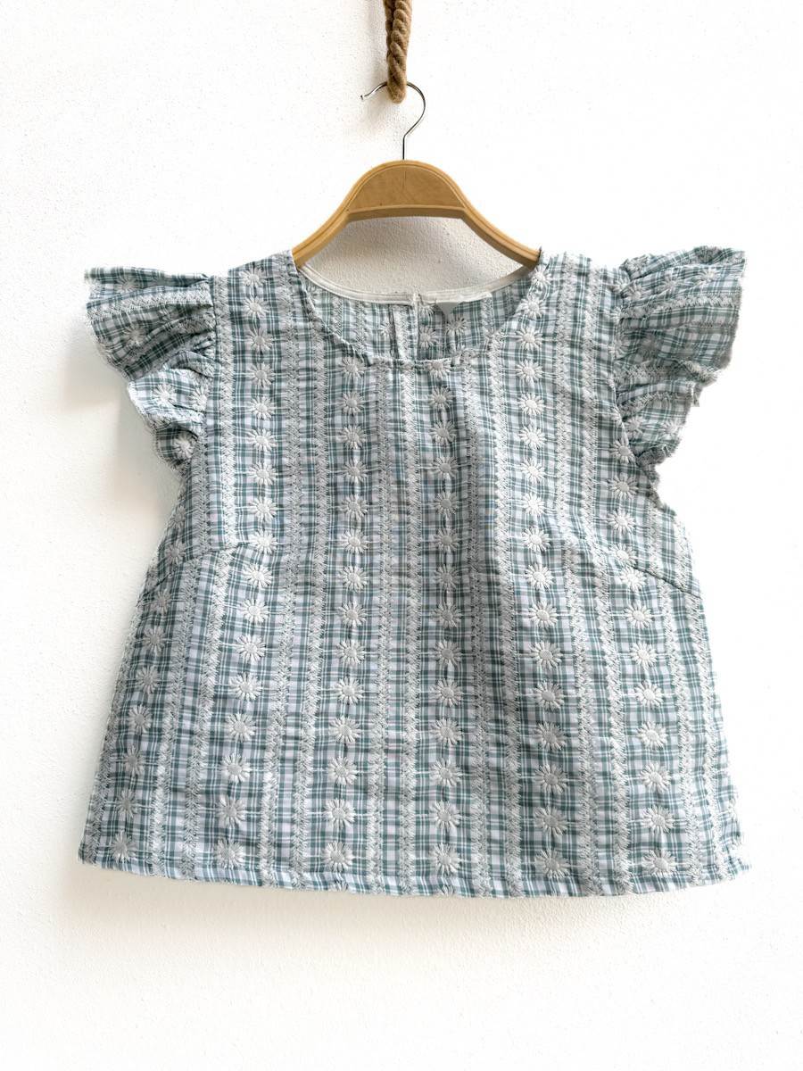 Blusa Cuadra Con Bordada Verde