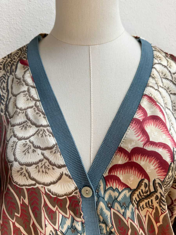 Bomber y Falda Satinadas