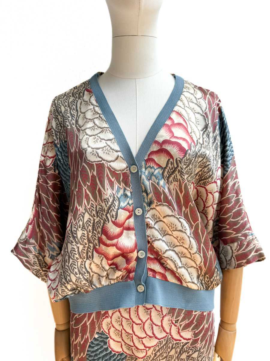 Bomber y Falda Satinadas