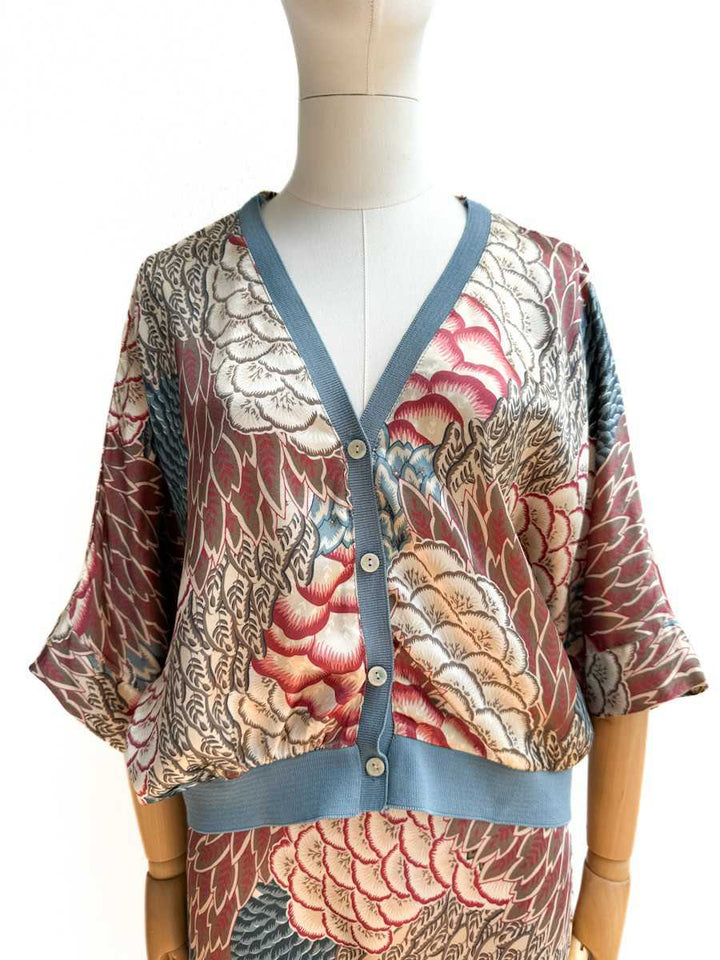 Bomber y Falda Satinadas