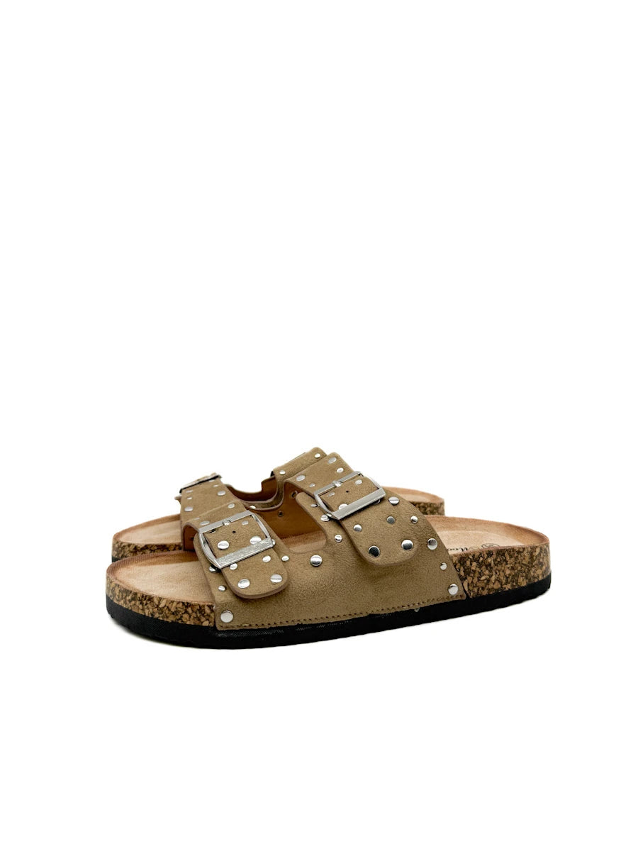 Sandalia Bio con Tachuelas y Doble Hebilla - Colección Urban Suede
