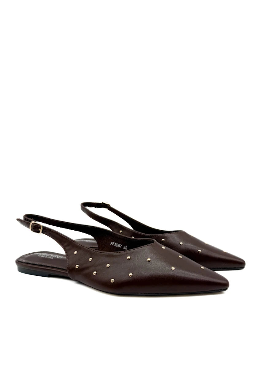 Zapatos Planos Destalonados de Puntera Fina con Tachuelas