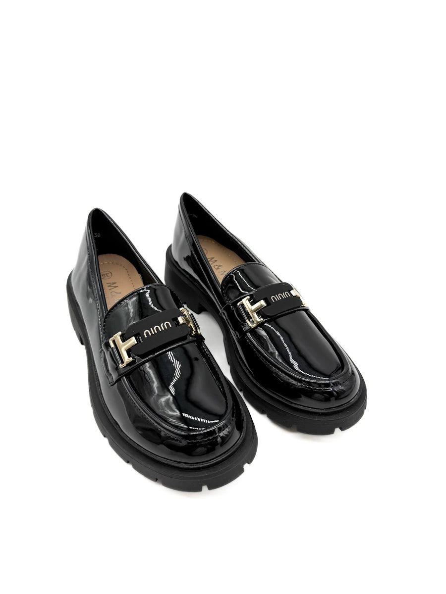 Mocasines de Charol con Suela Dentada y Hebilla Metalizada para Mujer