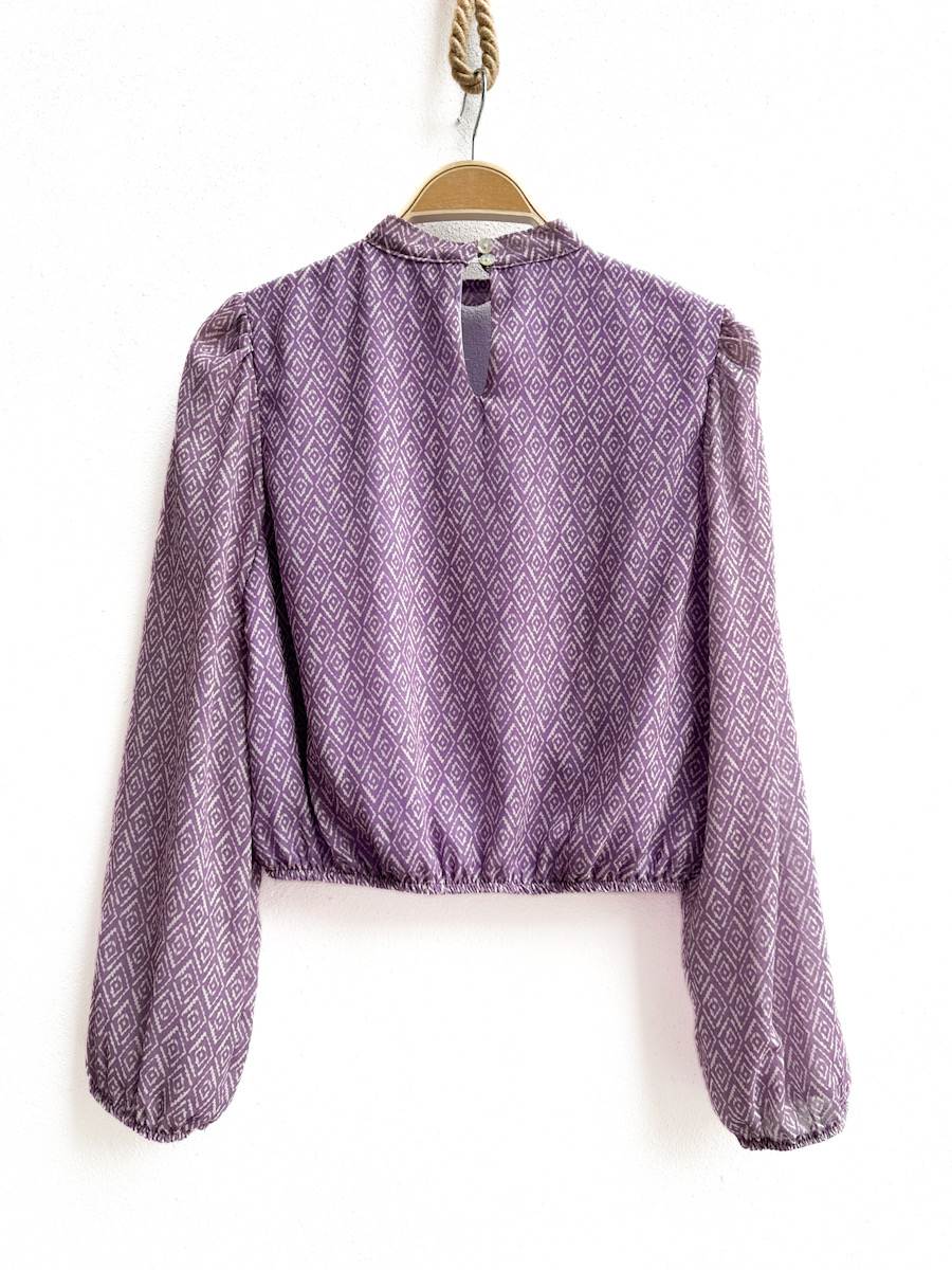 Blusa de Manga Larga con Estampado Geométrico, Disponible en Más Colores y Diseños