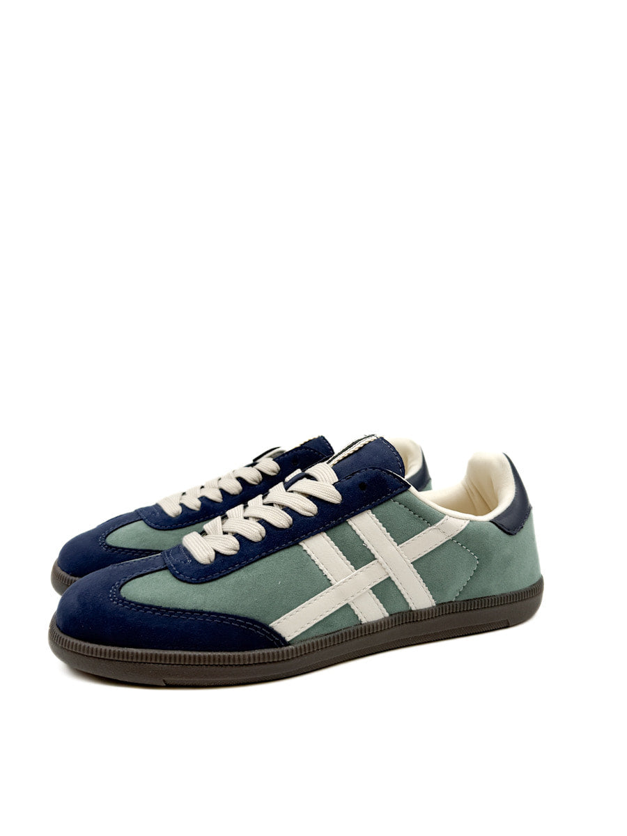 Zapatillas Deportivas de Antlina Bandas Blancas. Corina M5520