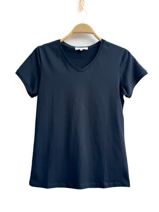 Camiseta Básica Pico Negro